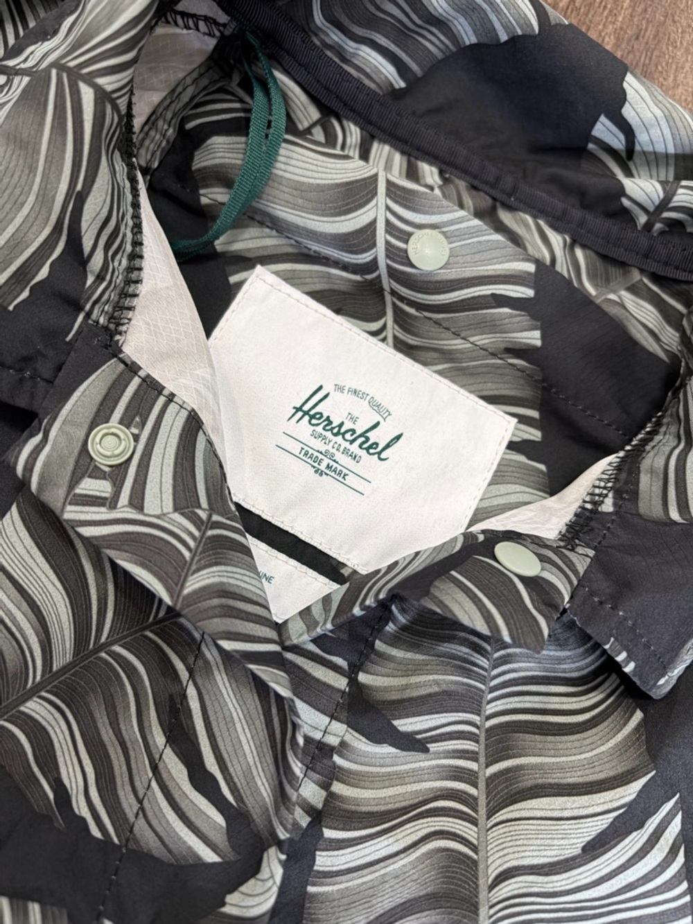 Green Herschel Jacket - Picture 4 of 4